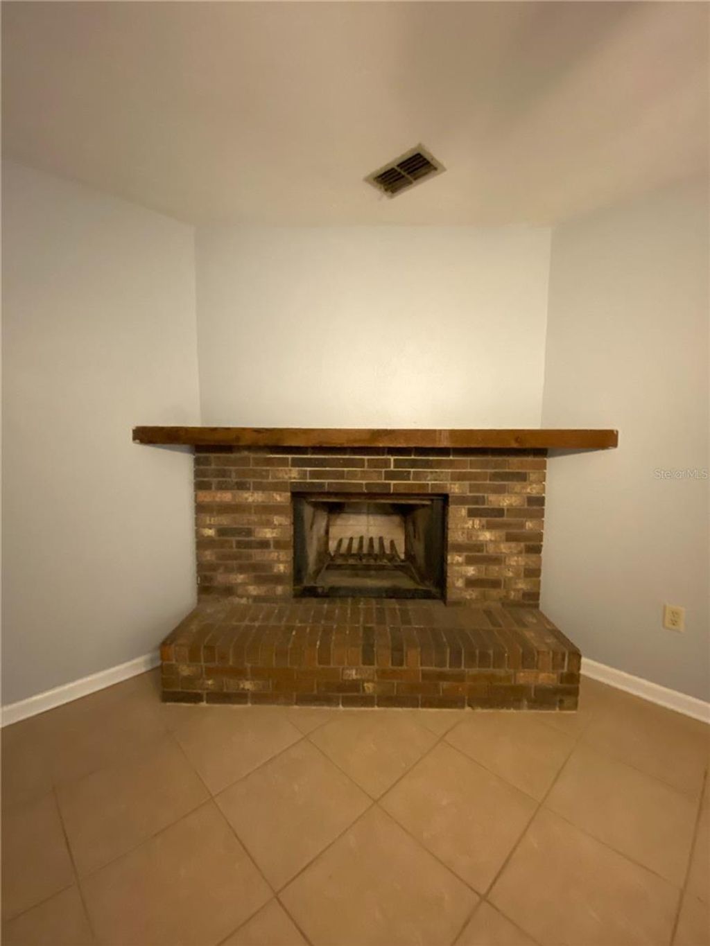 Photo of 253 NW 3rd Avenue, Micanopy, FL 32667 (MLS # GC535254)