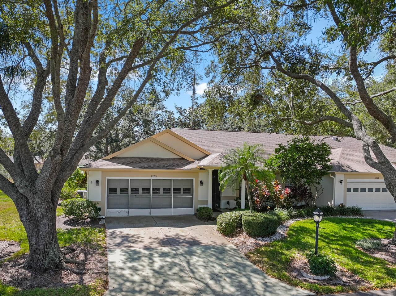 LANCASTER IV CONDO PH - Residential