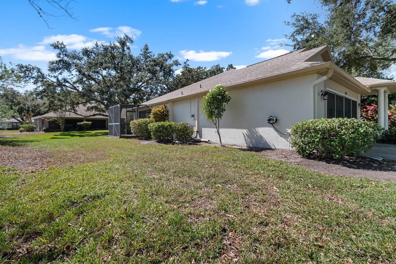 LANCASTER IV CONDO PH - Residential