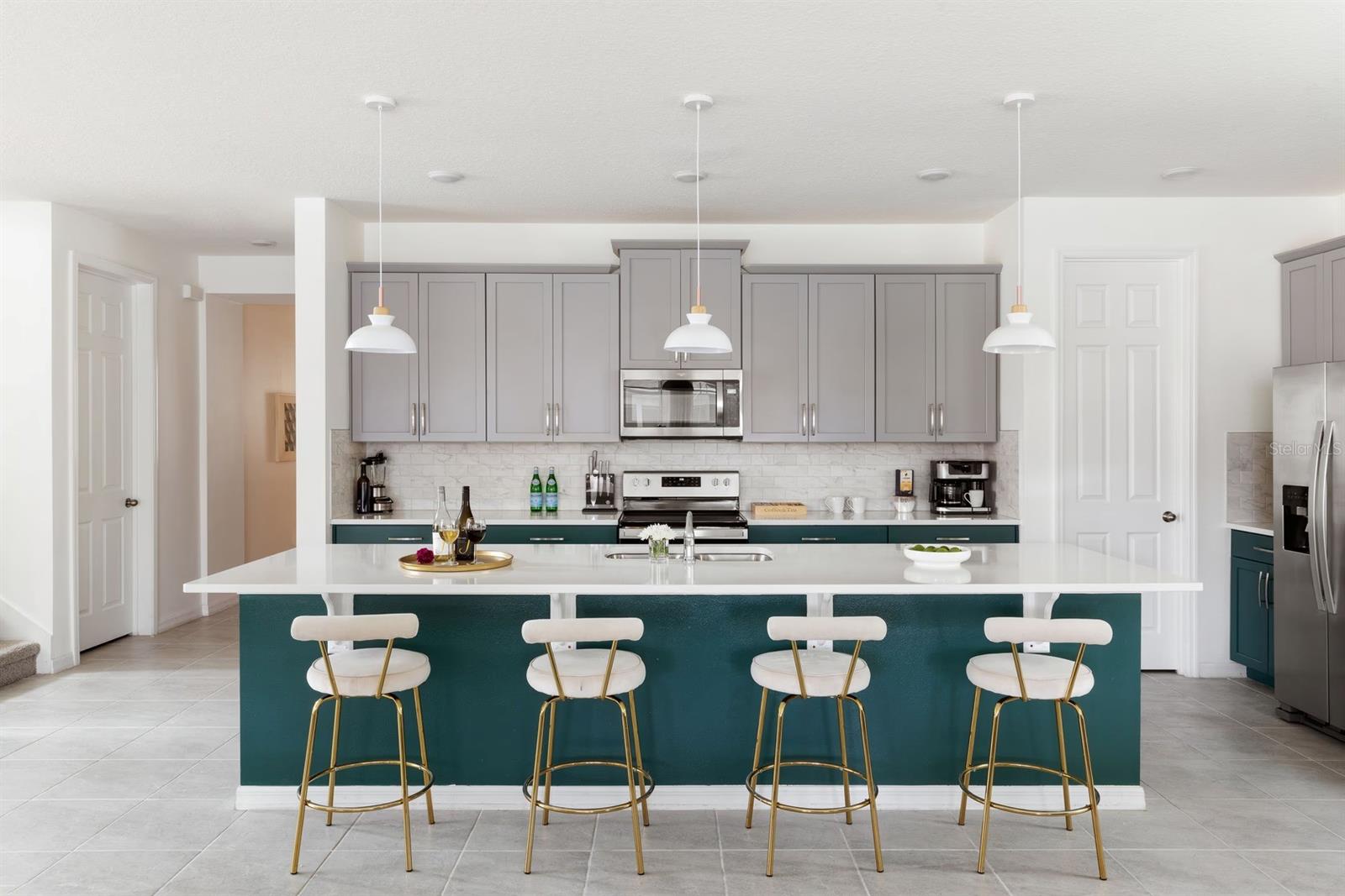 SOLARA RES VACATION VILLAS REP - Residential