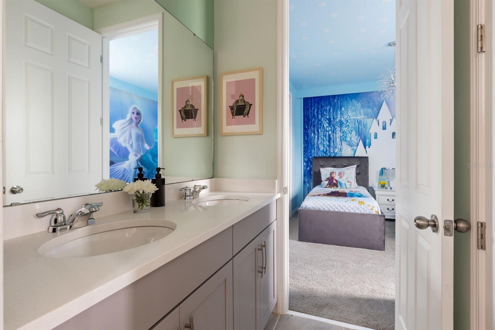 SOLARA RES VACATION VILLAS REP - Residential