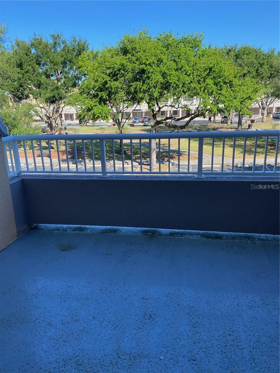 HAMPTOMS AT METROWEST - Residential