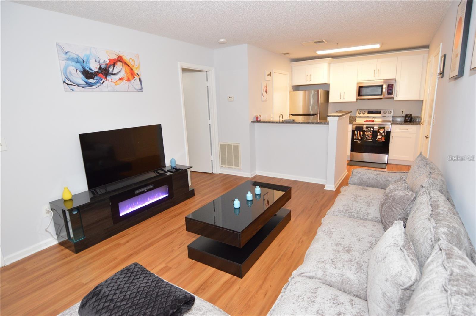 BAYPOINTE PRESERVE CONDO - Residential Lease