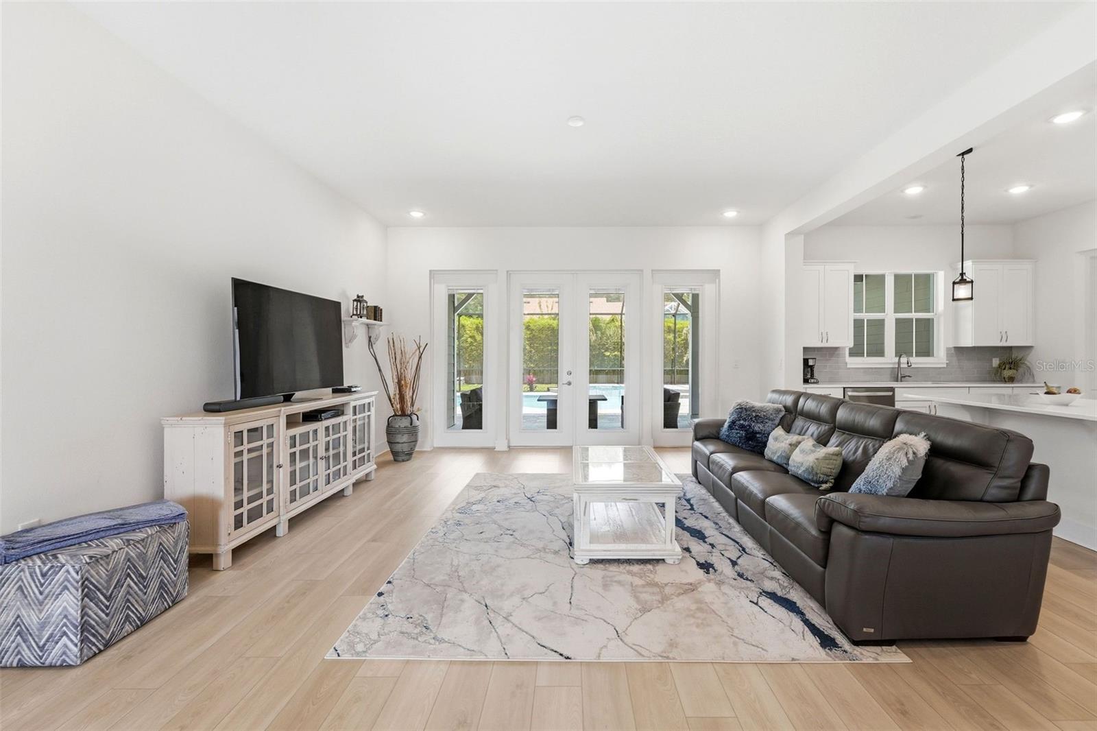 WOODS OF LAKE HELEN - Residential
