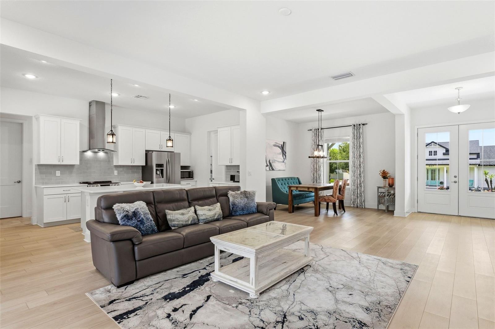 WOODS OF LAKE HELEN - Residential