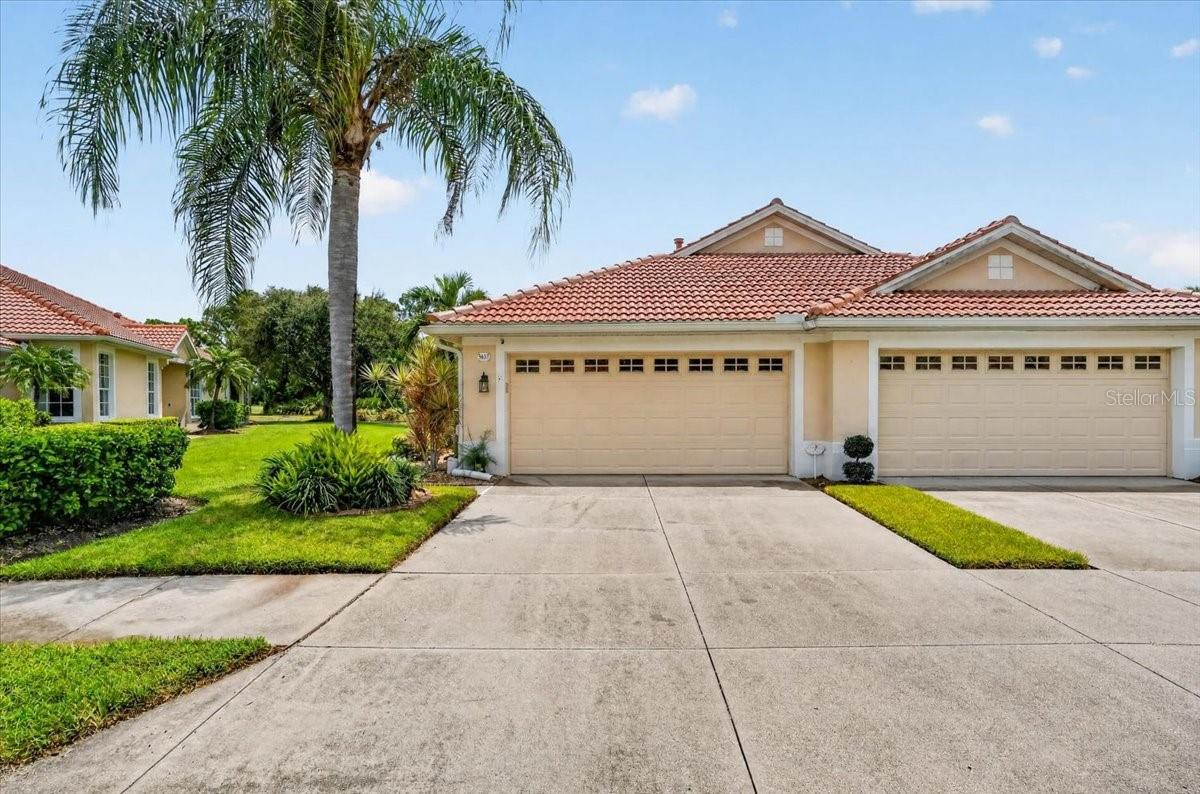 Picture for the property A4703271, 3 beds, 2 baths