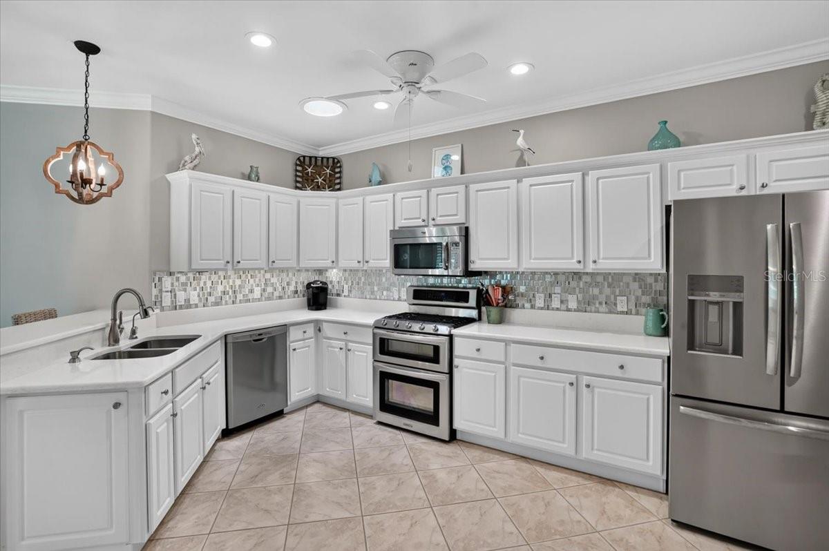 Picture for the property A4703271, 3 beds, 2 baths