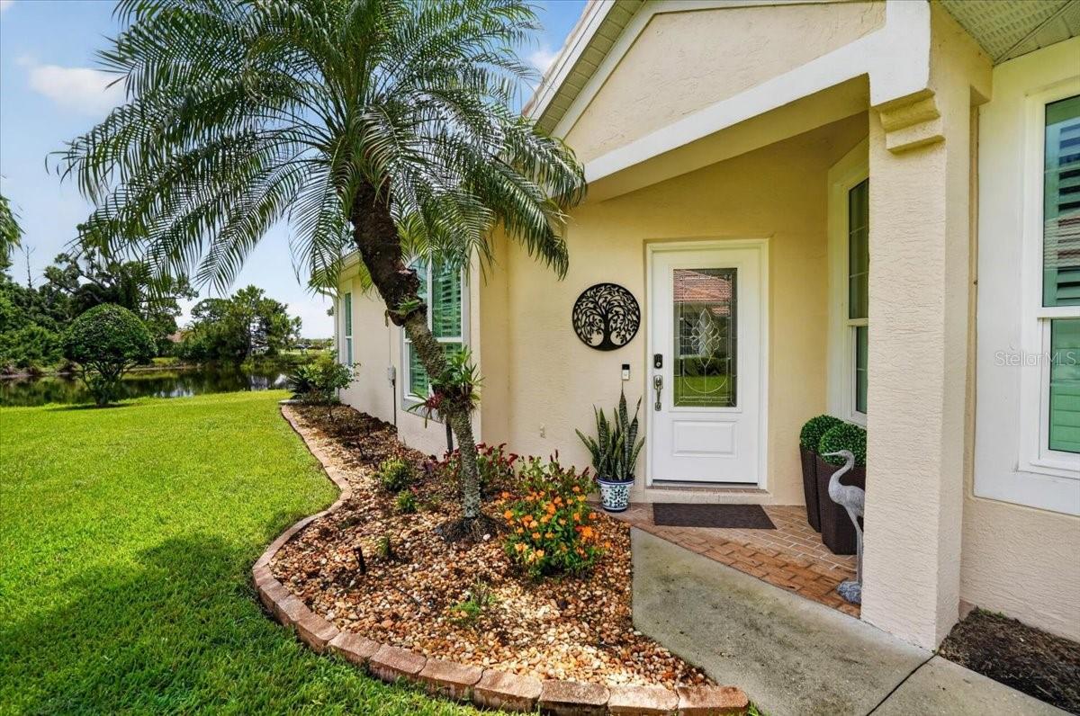 5037 WHISPERING OAKS DRIVE