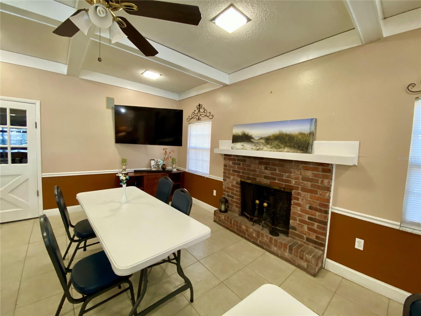 WOODSIDE VILLAGE CONDO - Residential