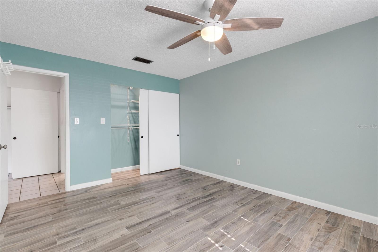 WOODSIDE VILLAGE CONDO - Residential