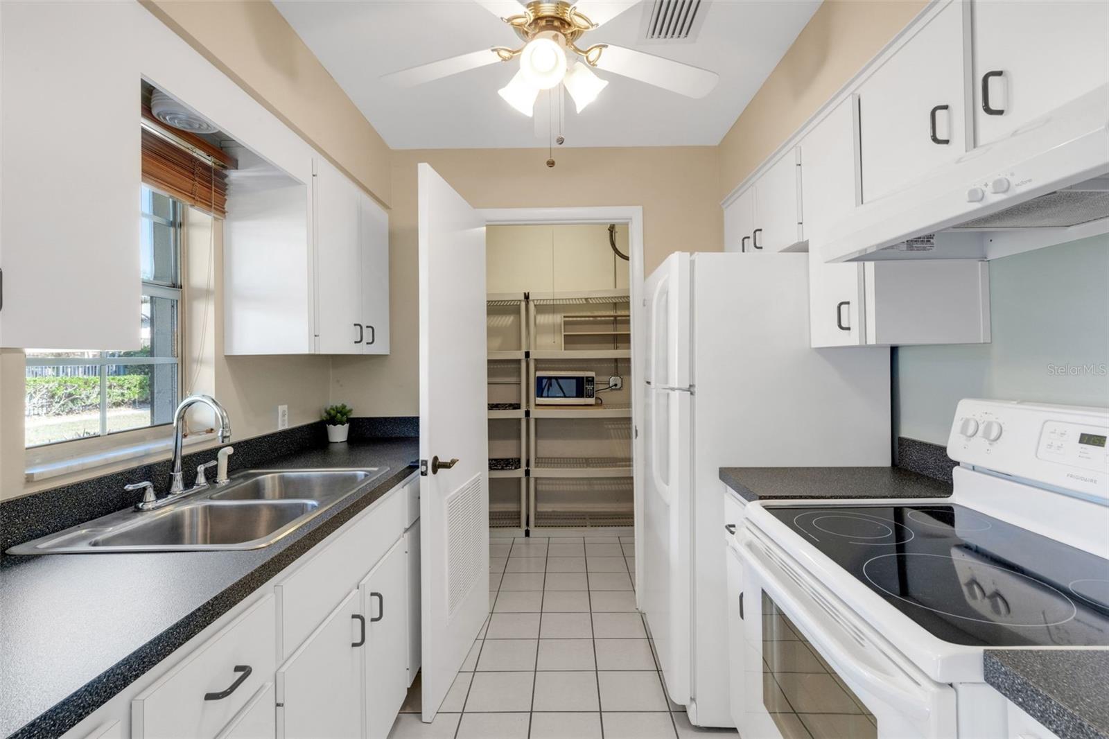 WOODSIDE VILLAGE CONDO - Residential