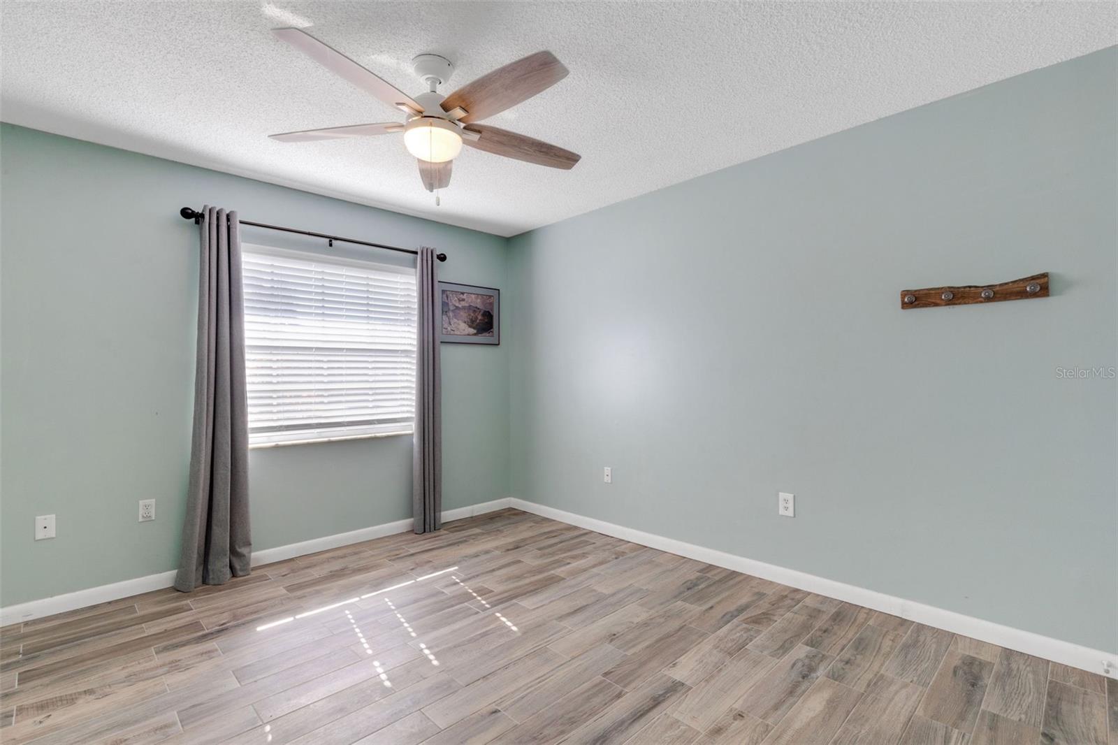 WOODSIDE VILLAGE CONDO - Residential