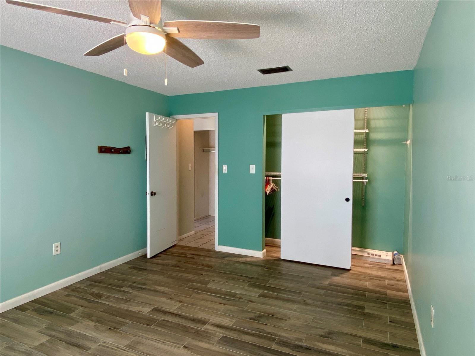 WOODSIDE VILLAGE CONDO - Residential