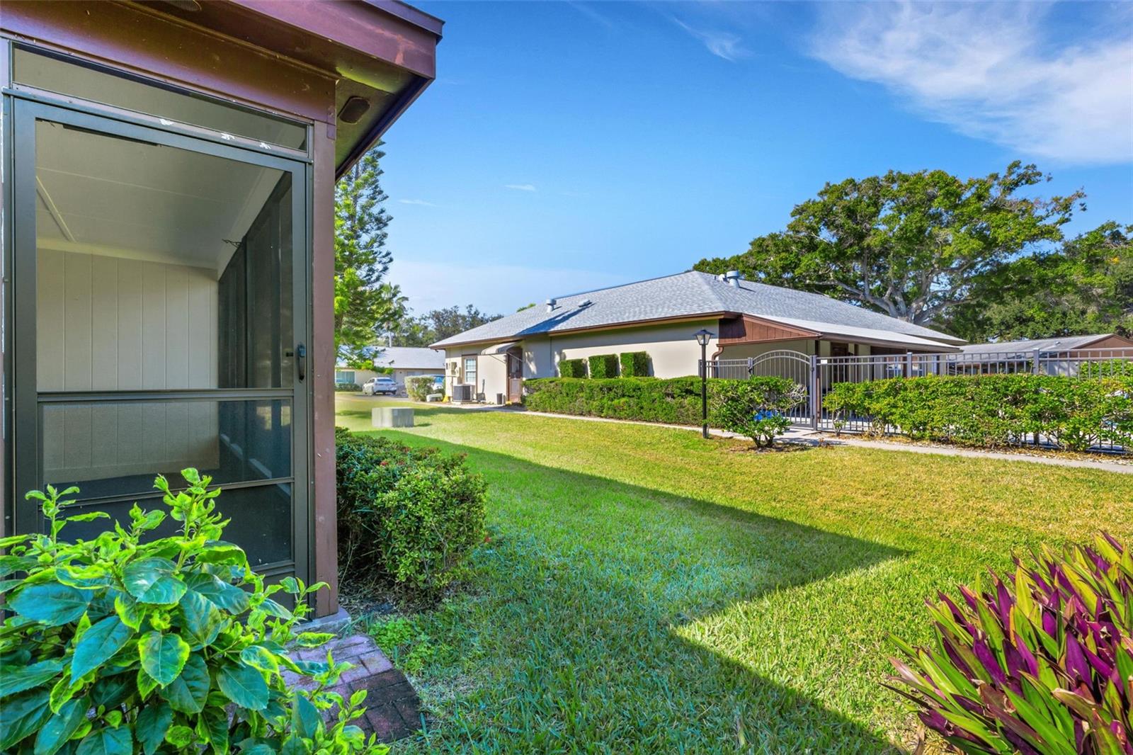 WOODSIDE VILLAGE CONDO - Residential