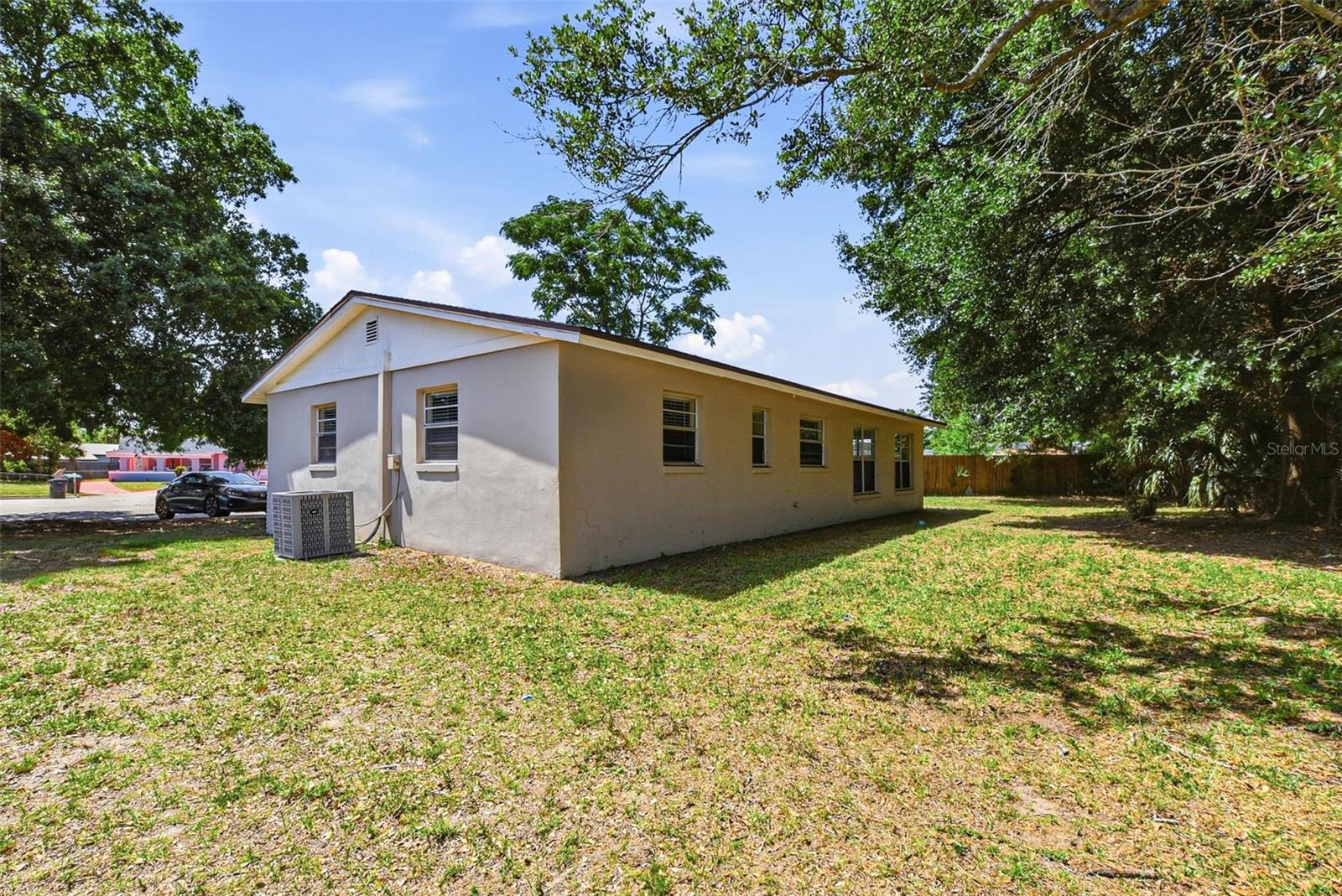 RICHMOND HEIGHTS - Residential