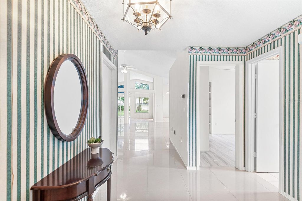 Photo of 134 Saint Kitts Circle, Winter Haven, FL 33884 (MLS # P4936385)