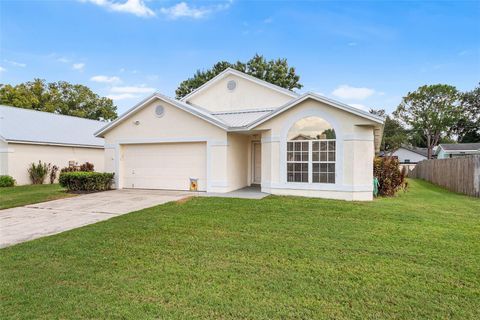 Photo of 134 Saint Kitts Circle, Winter Haven, FL 33884 (MLS # P4936385)