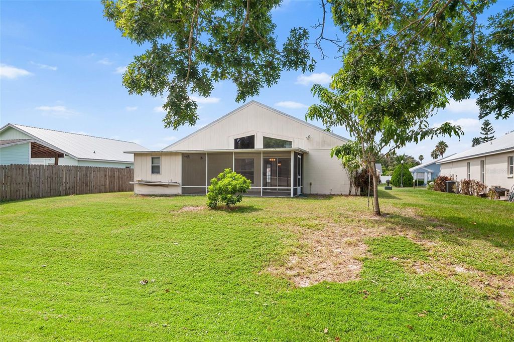 Photo of 134 Saint Kitts Circle, Winter Haven, FL 33884 (MLS # P4936385)