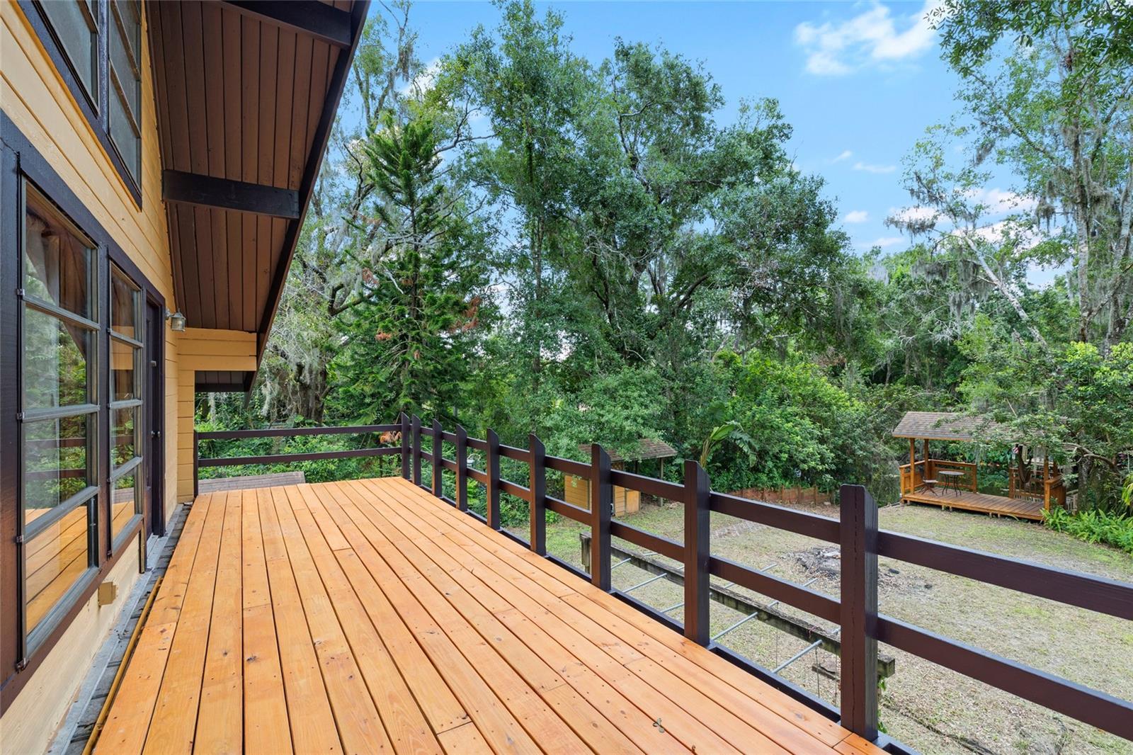 04 LAKES ESTATES - Residential