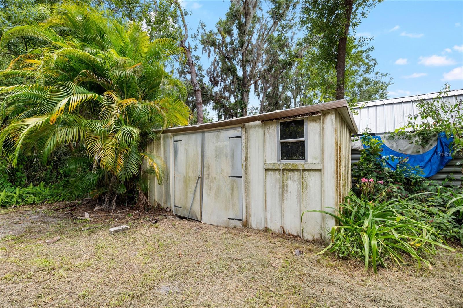 04 LAKES ESTATES - Residential