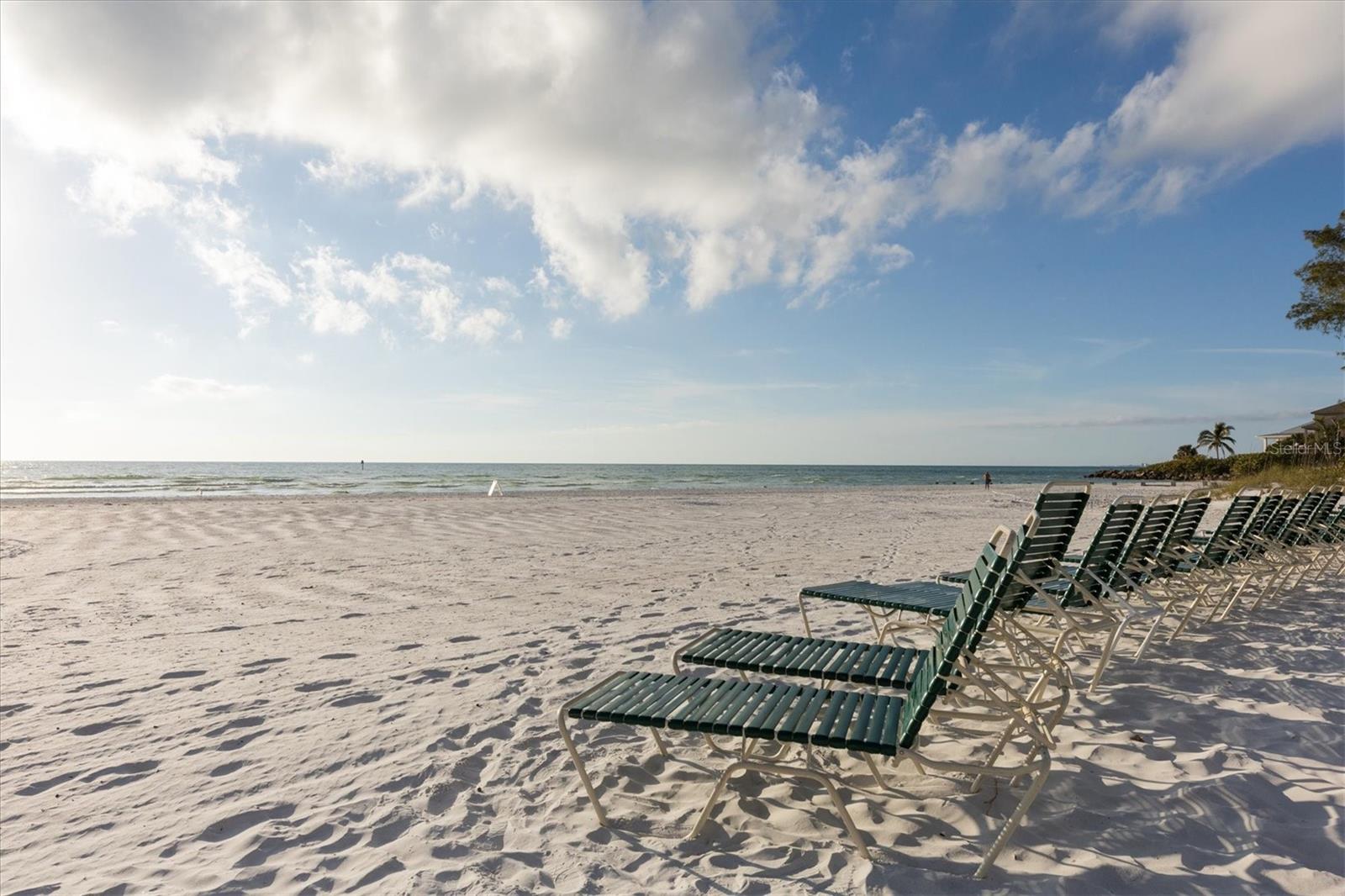 WHISPERING SANDS SEC 6 - Residential Lease