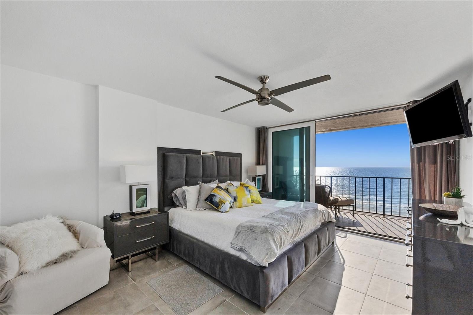 WHISPERING SANDS SEC 6 - Residential Lease