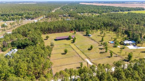 Tiny photo for 13531 SE 54th Street, Morriston, FL 32668 (MLS # OM723658)