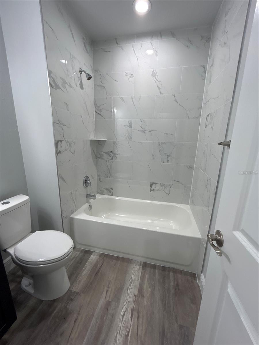 SEBRING HILLS SO - Residential Lease