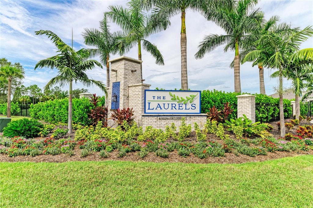 Photo of 4113 Golden Creek Terrace, Parrish, FL 34219 (MLS # A4707442)