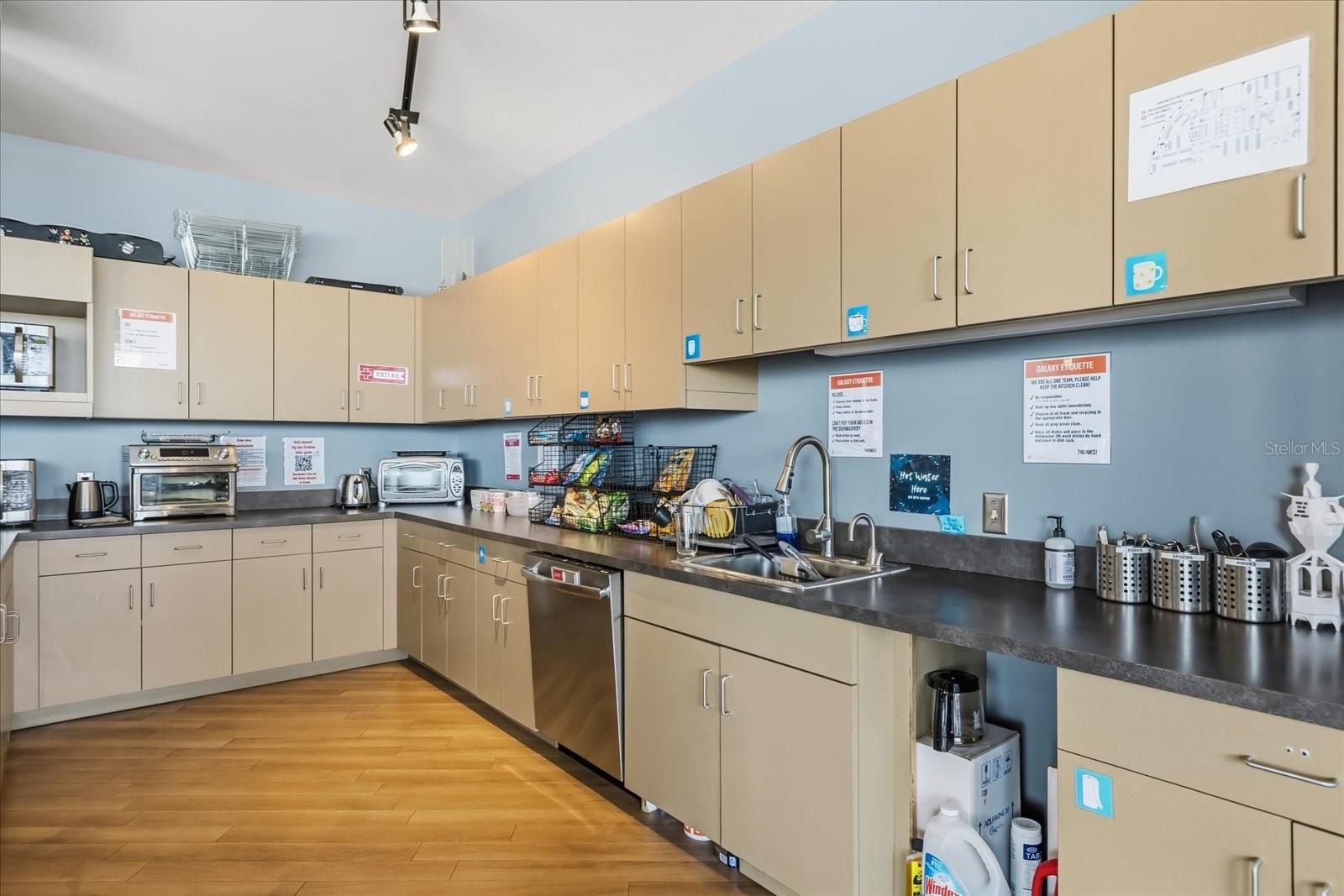 PLAZA SOUTH TOWER COML CONDO - Commercial Sale