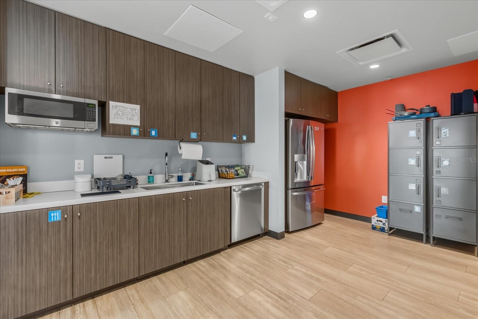 PLAZA SOUTH TOWER COML CONDO - Commercial Sale