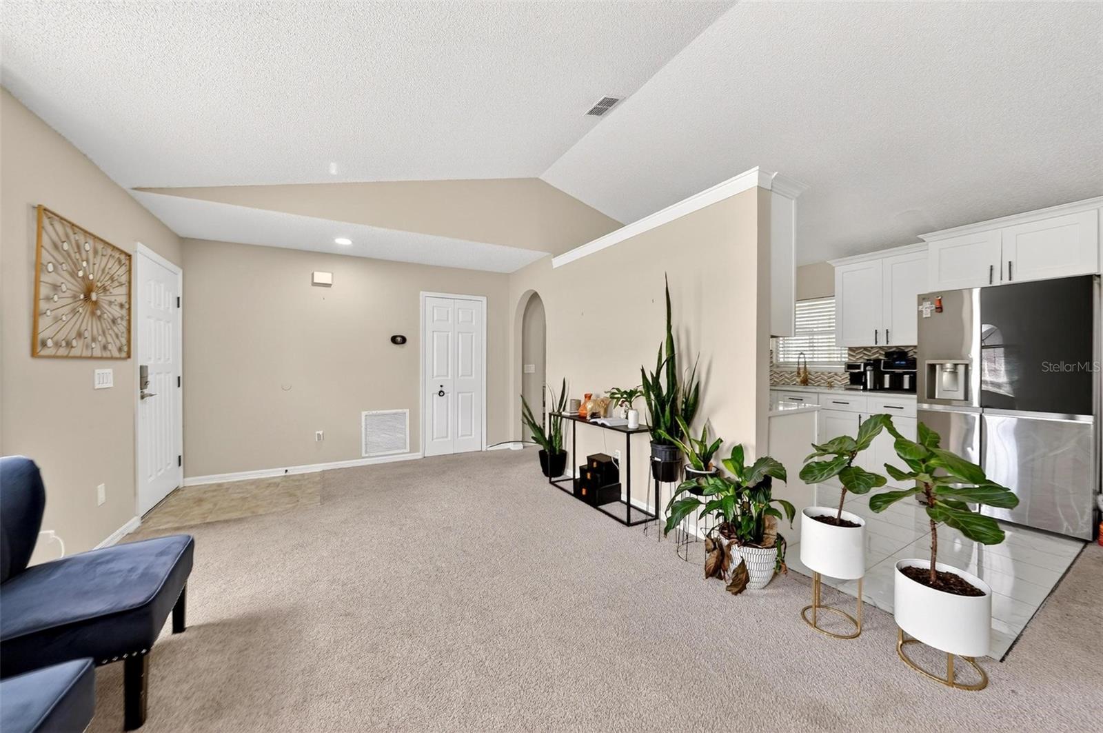 DELTONA LAKES UN 44 - Residential