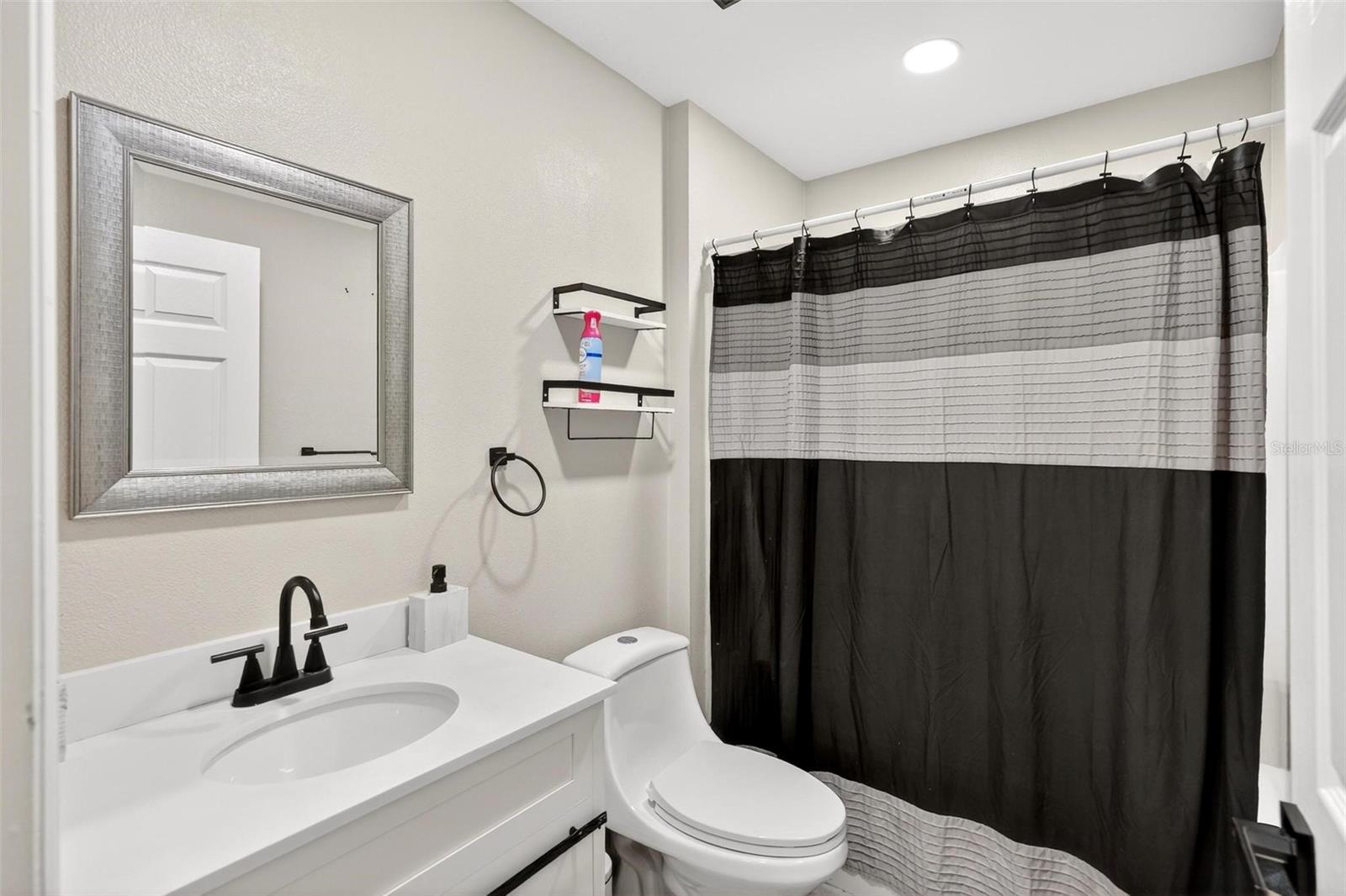 DELTONA LAKES UN 44 - Residential