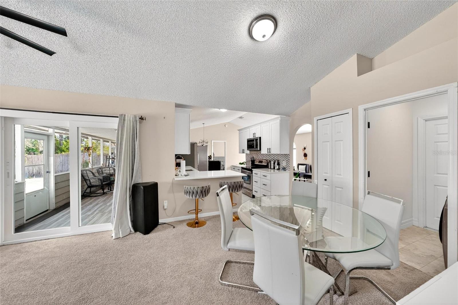 DELTONA LAKES UN 44 - Residential