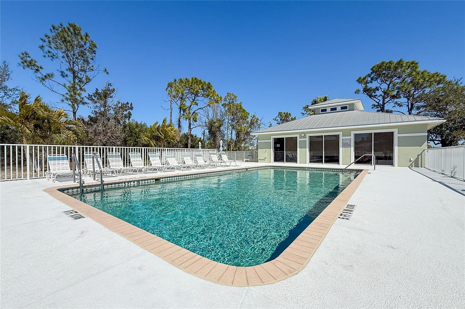 FIDDLERS GREEN TALL PINES - Residential