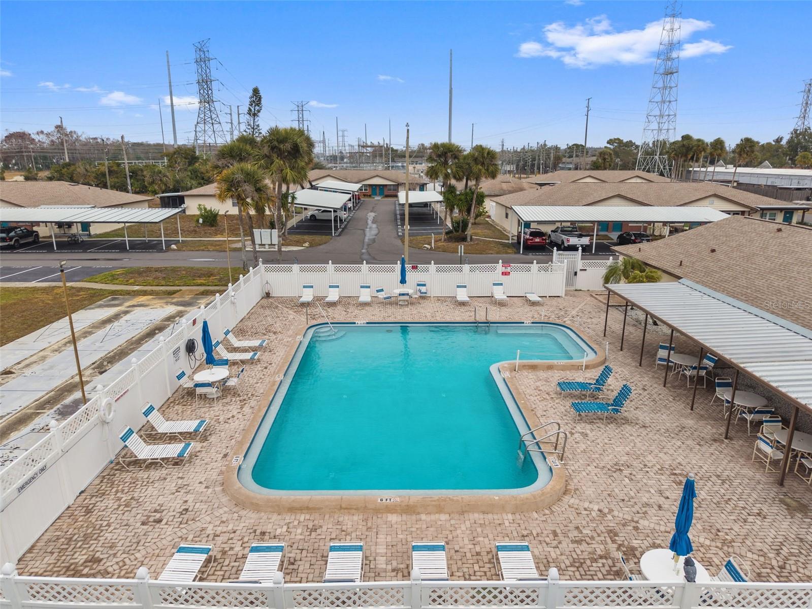 HILL CREST VILLAS - Residential