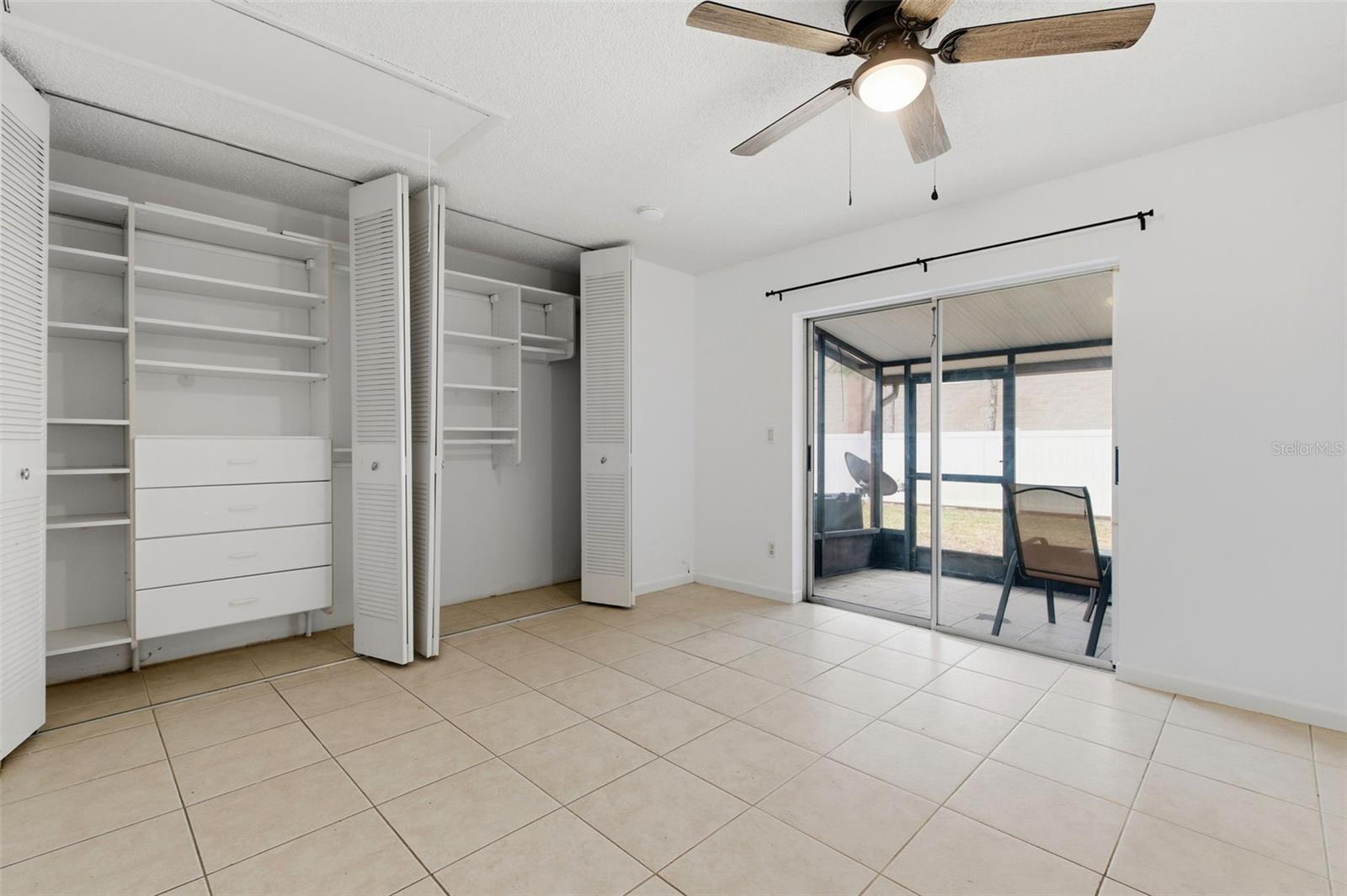 HILL CREST VILLAS - Residential