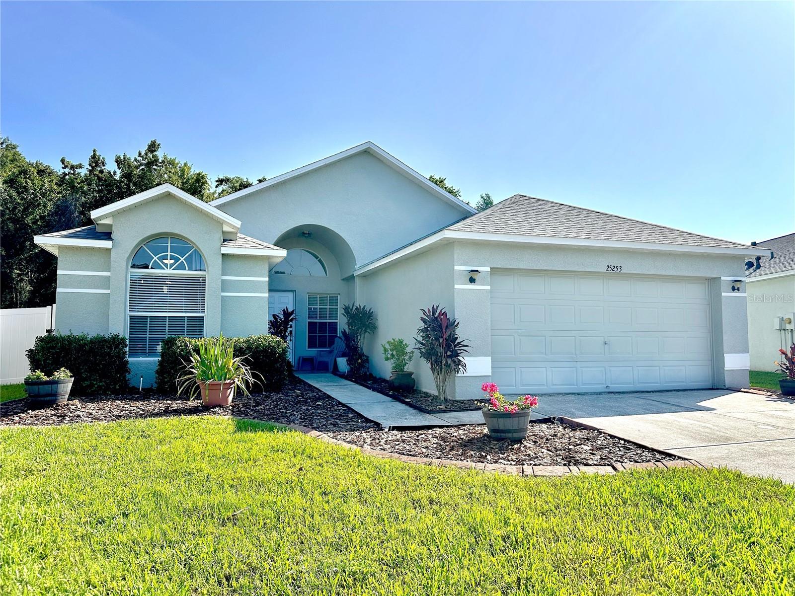 Stunning 3-bedroom, 2-bath home in the highly sought-after Grand Oaks community—just minutes from Wiregrass Mall, Tampa Premium Outlets, and a wide selection of top-rated restaurants!
Step inside to discover gorgeous wood flooring throughout, soaring vaulted ceilings, and an open-concept layout that feels both spacious and inviting. The beautifully updated kitchen features granite countertops and stainless steel appliances—perfect for both everyday living and entertaining.
This home has been thoughtfully upgraded with a NEW Roof (May 2025), new water heater (2024), and a water softener system (2022). Sitting on a premium, fenced lot with serene conservation views and no rear neighbors, it offers privacy and peaceful outdoor living.
Truly move-in ready.
Call today to schedule your private showing