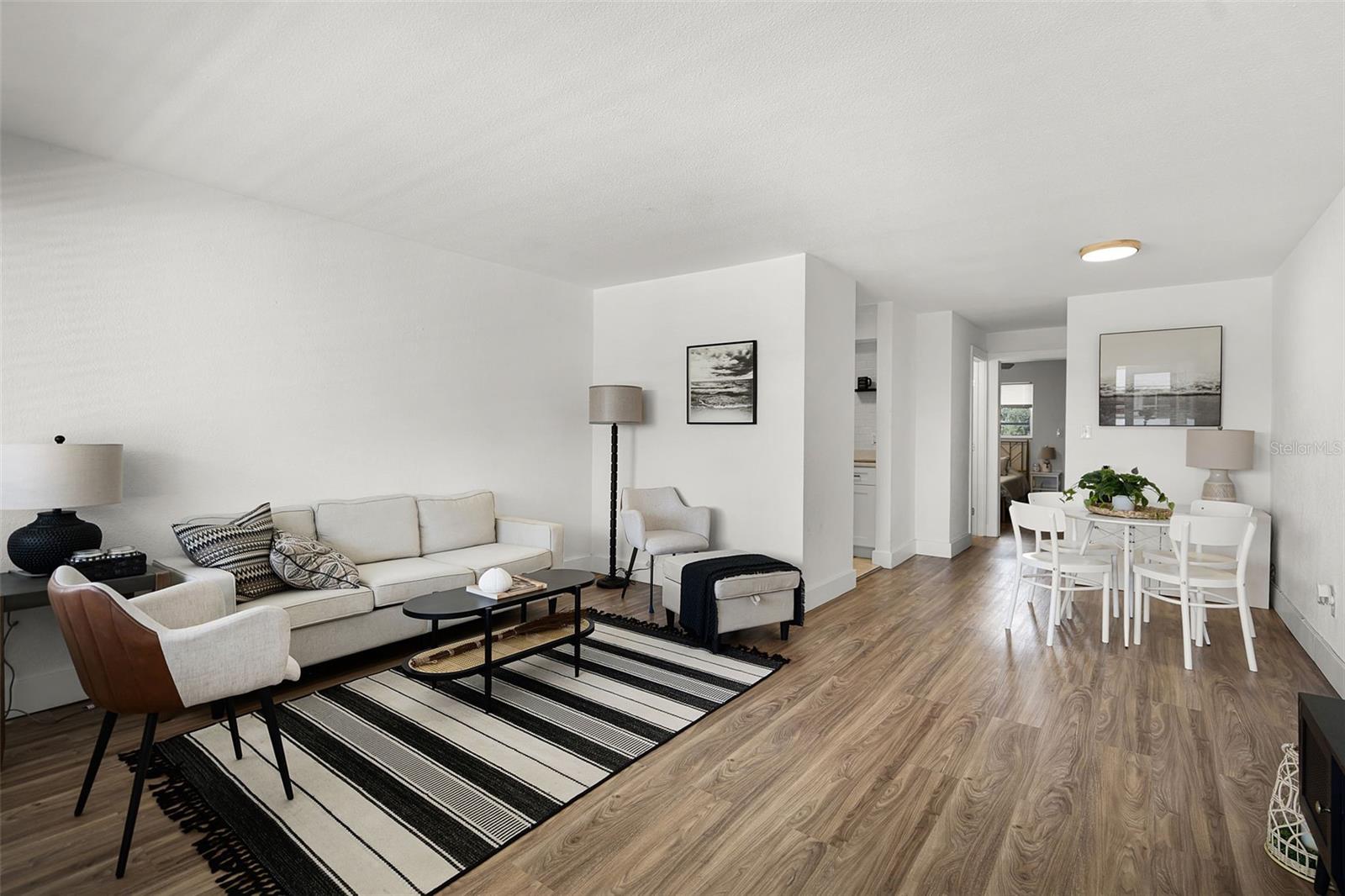 2353 SHELLEY STREET 15
