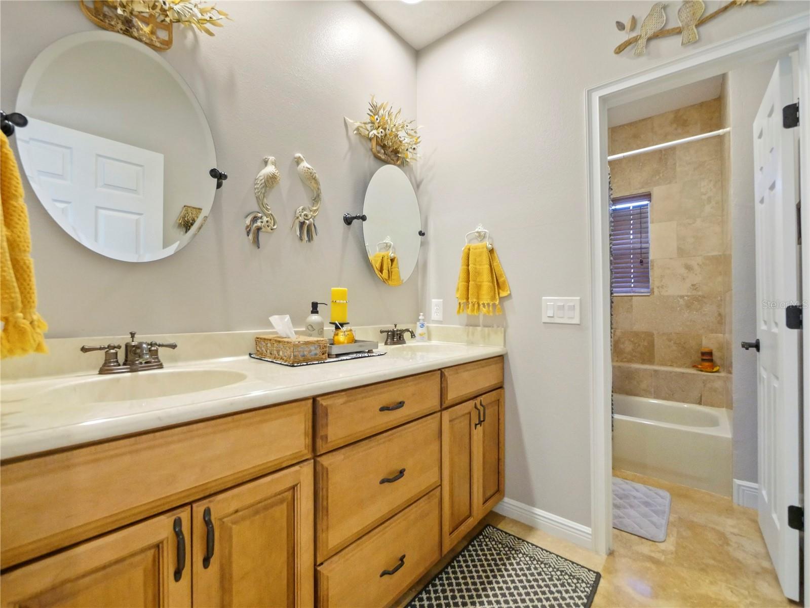 OAK RIDGE - Residential