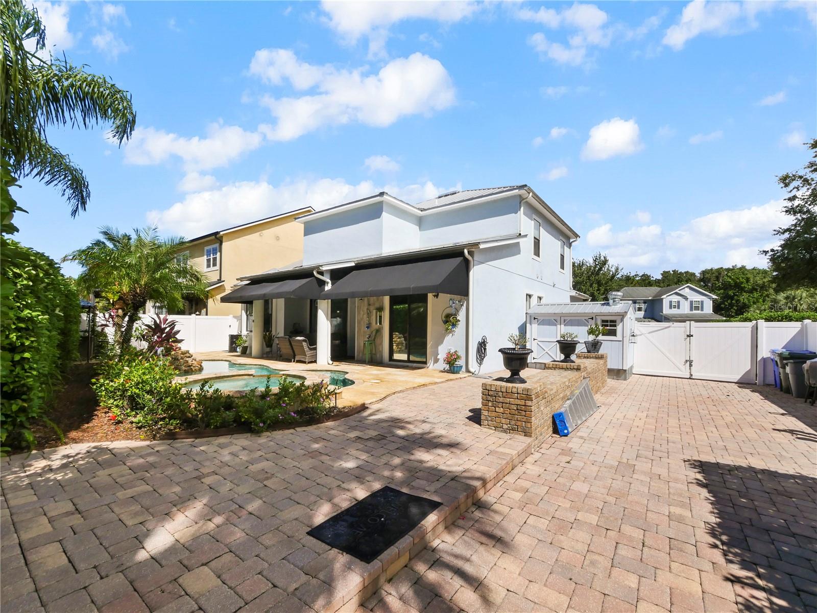 OAK RIDGE - Residential