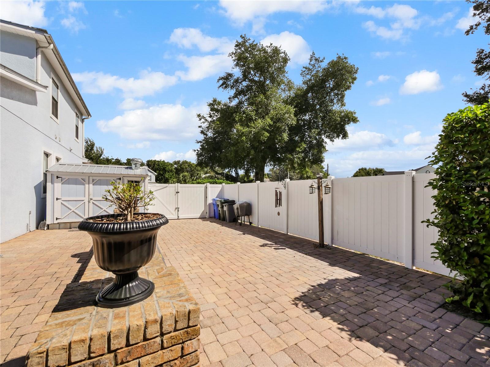 OAK RIDGE - Residential