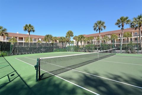 A home in LONGBOAT KEY