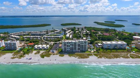 A home in LONGBOAT KEY