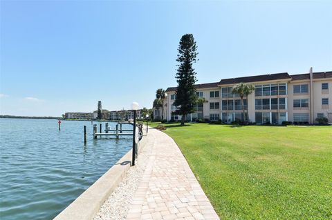 A home in LONGBOAT KEY