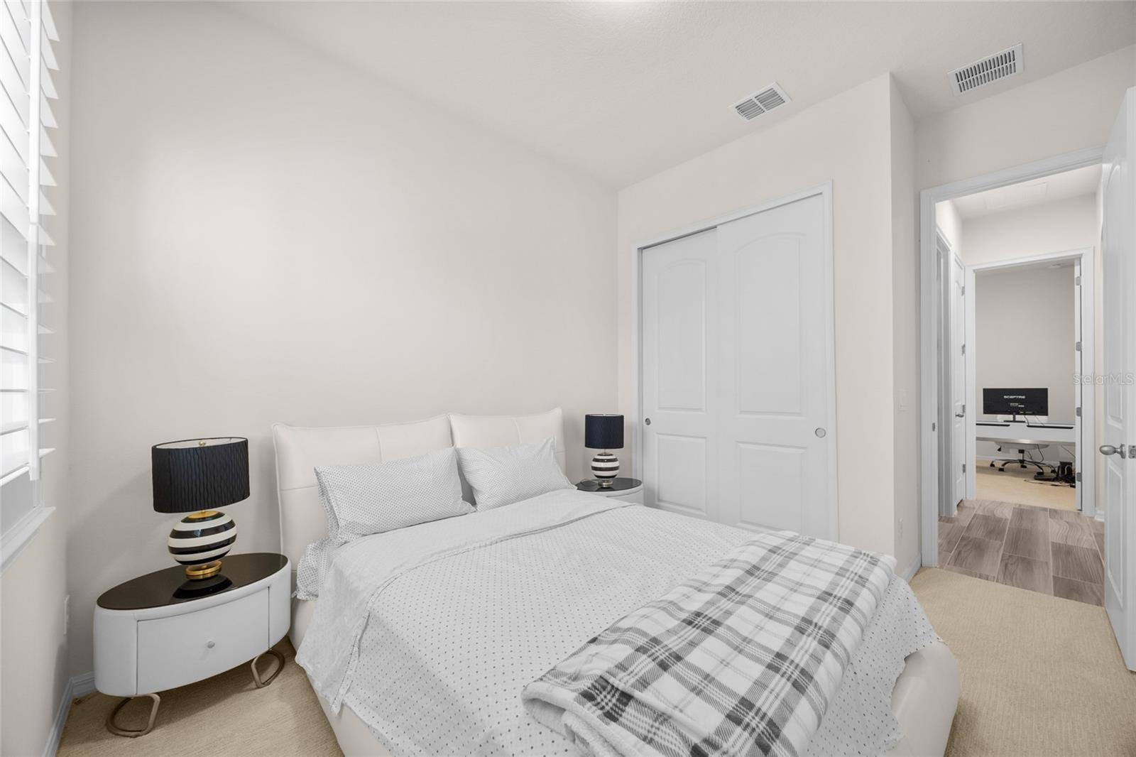 WATERSIDE/JOHNS LK-PH 2A - Residential