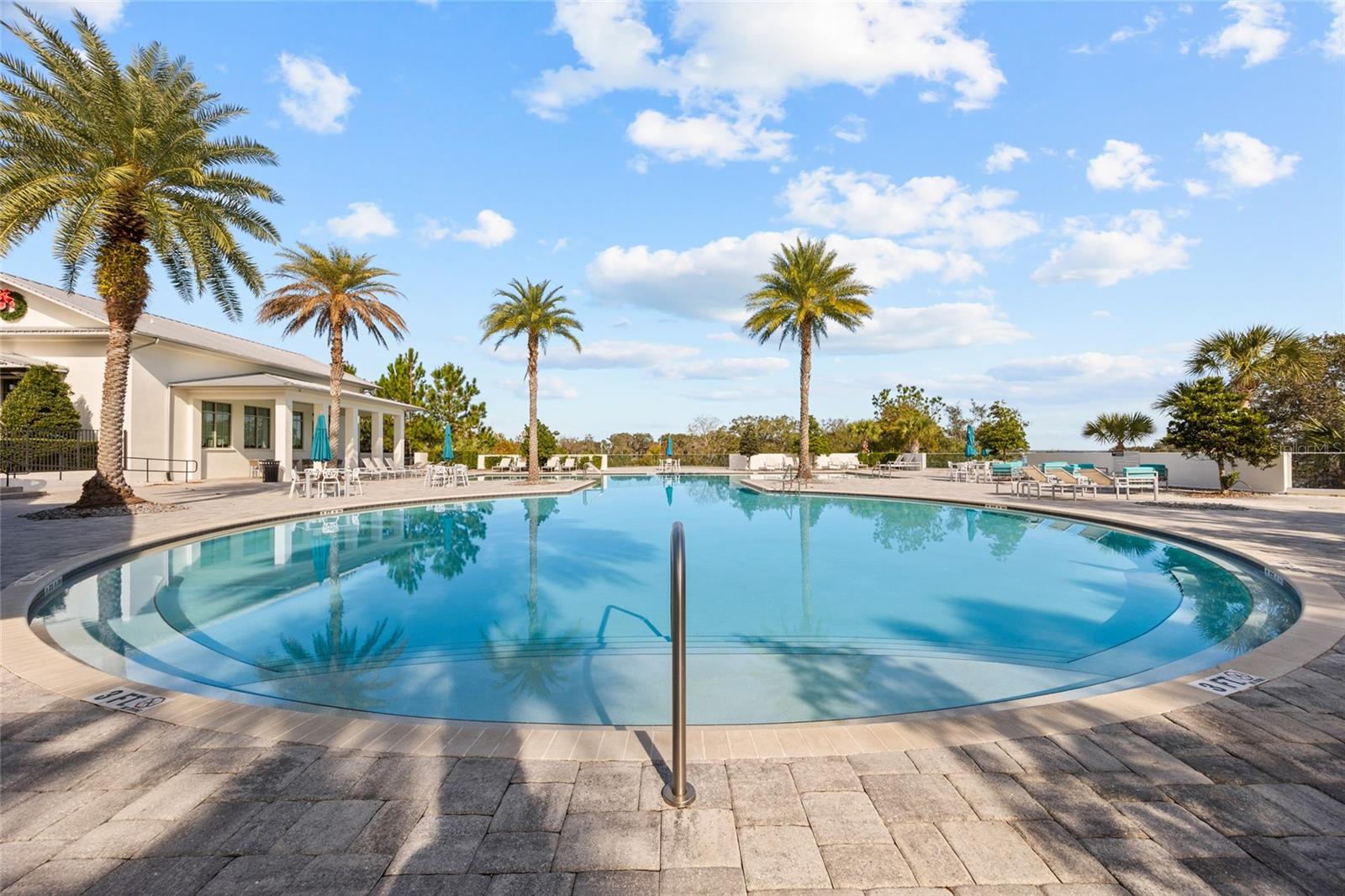 WATERSIDE/JOHNS LK-PH 2A - Residential