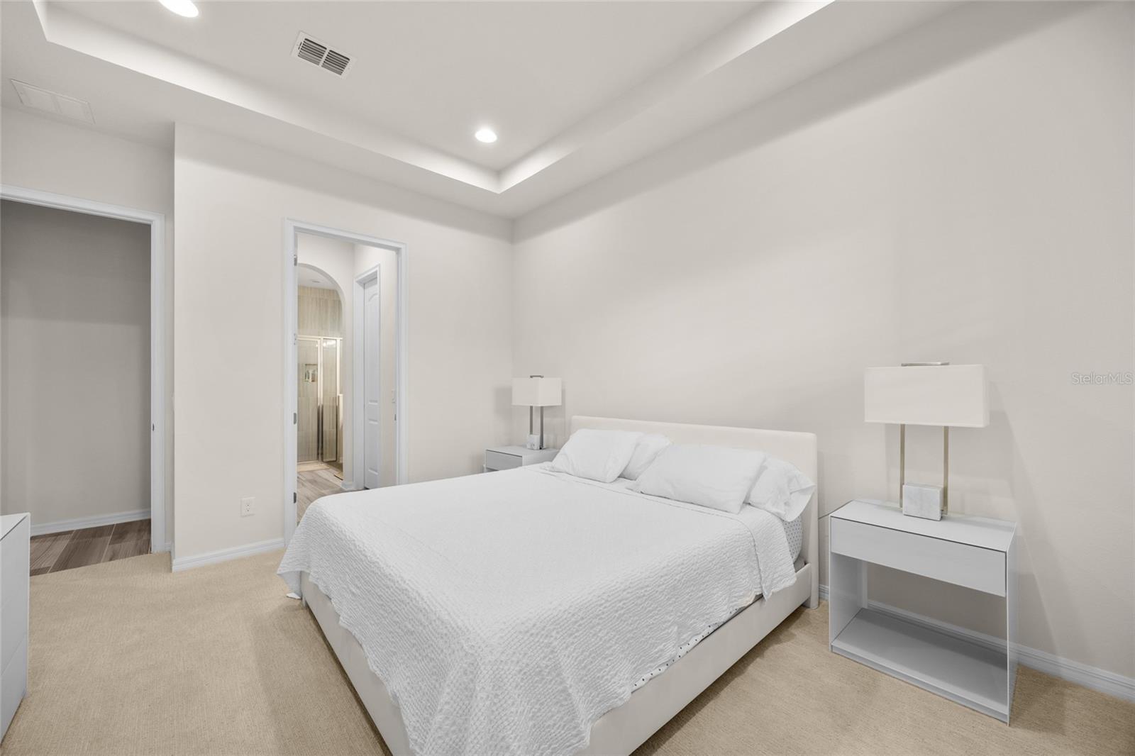 WATERSIDE/JOHNS LK-PH 2A - Residential