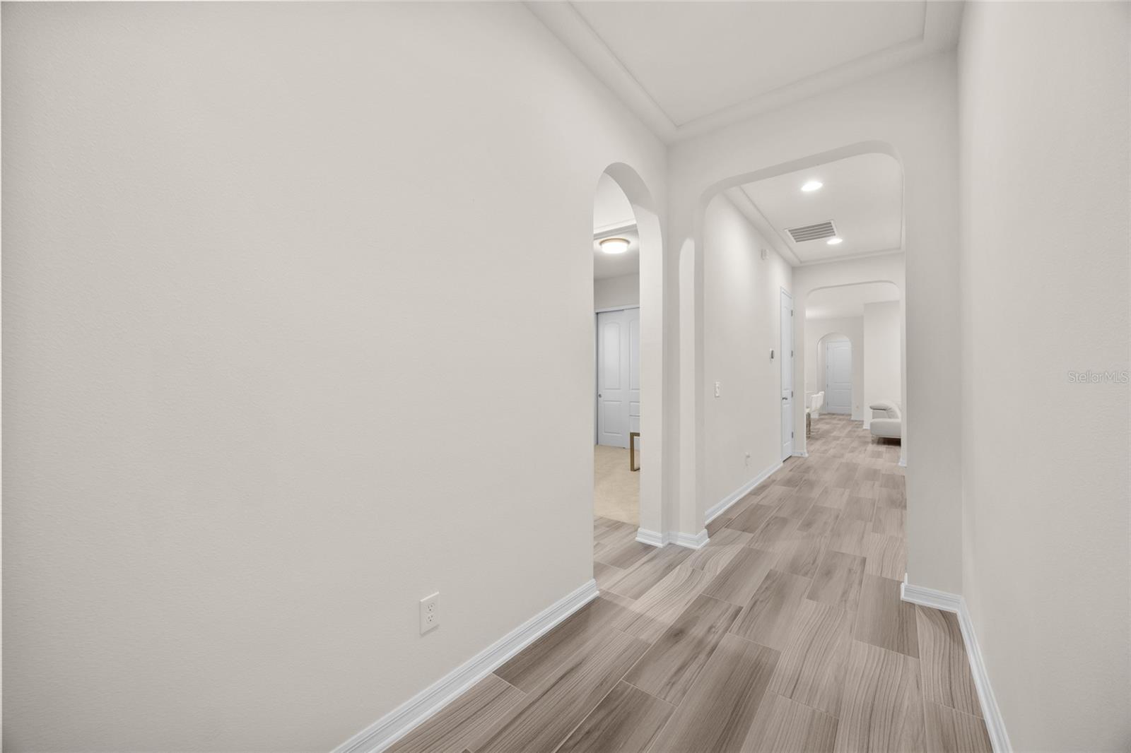 WATERSIDE/JOHNS LK-PH 2A - Residential