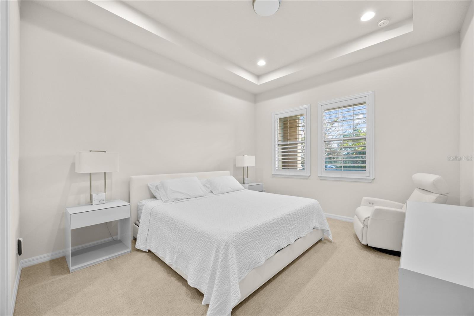 WATERSIDE/JOHNS LK-PH 2A - Residential